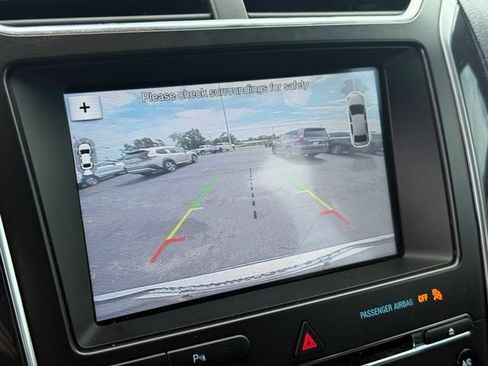 Used 2017 Ford Explorer Limited FWD image 6