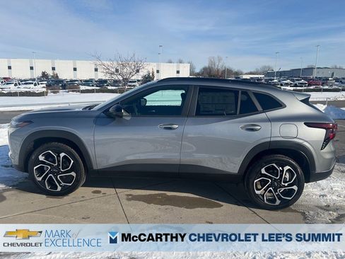 New 2026 Chevrolet Trax RS image 5