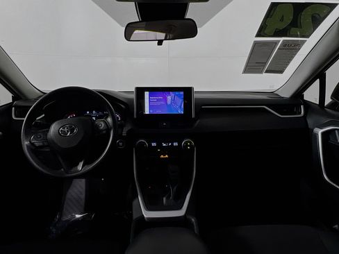 Used 2024 Toyota RAV4 XLE image 30