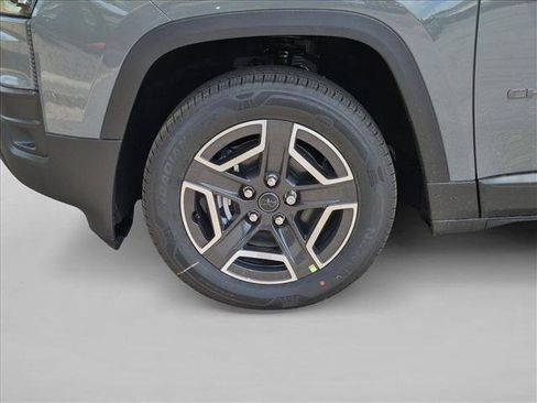 New 2026 Jeep Cherokee Laredo AWD/4WD image 10