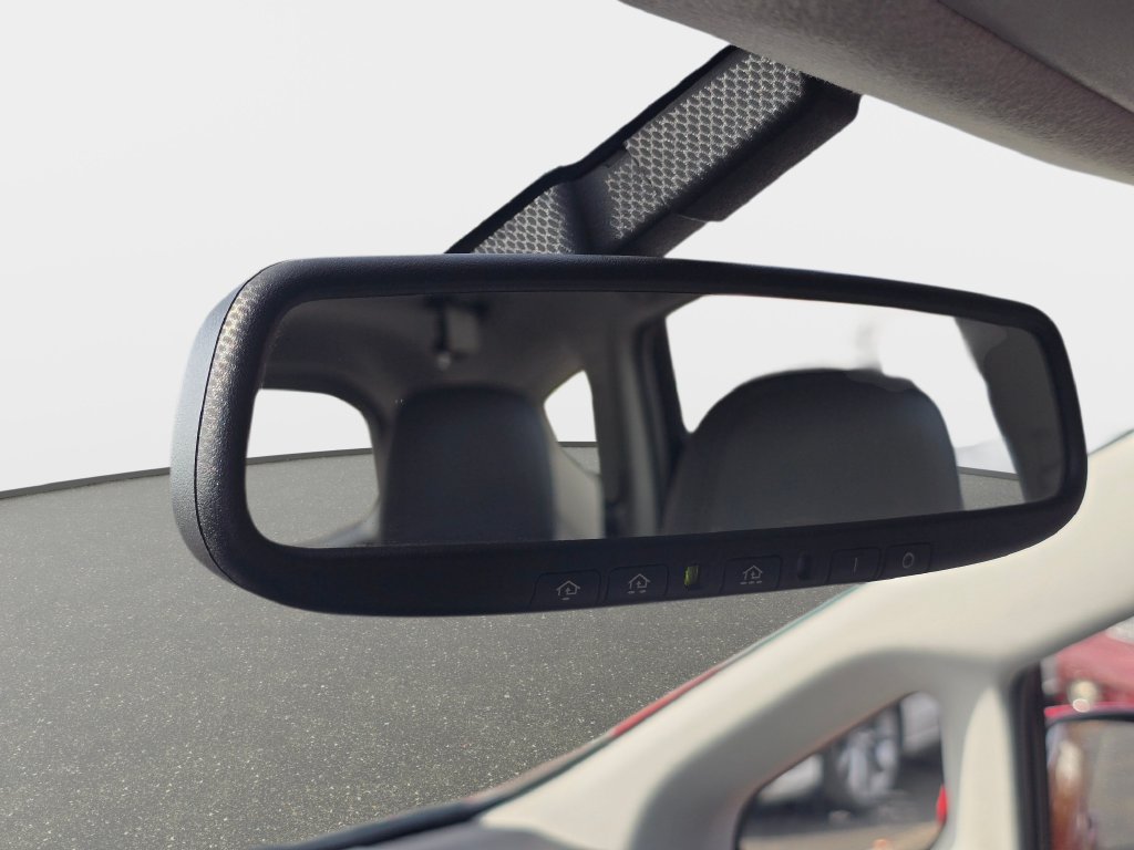Used 2014 Toyota Prius V Five FWD image 27