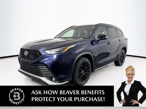 Certified 2025 Toyota Highlander XSE AWD/4WD image 1