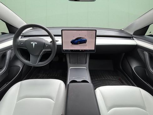 Used 2023 Tesla Model 3 Standard Range image 24