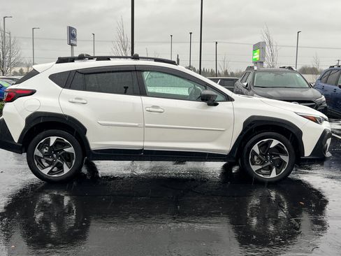 Used 2025 Subaru Crosstrek 2.5i Limited w/ Crosstrek Mirror Package image 3