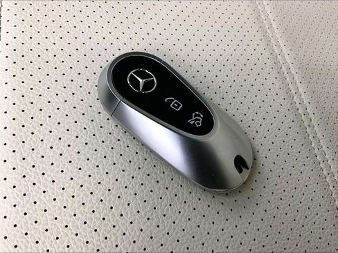 Certified 2025 Mercedes-Benz GLC 350e 4MATIC image 12