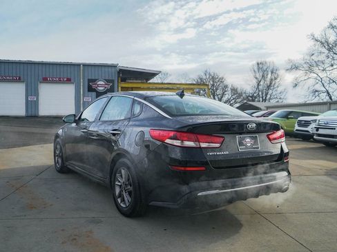 Used 2020 Kia Optima LX image 4