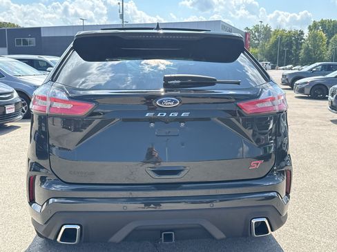 Used 2023 Ford Edge ST w/ Equipment Group 401A AWD/4WD image 7