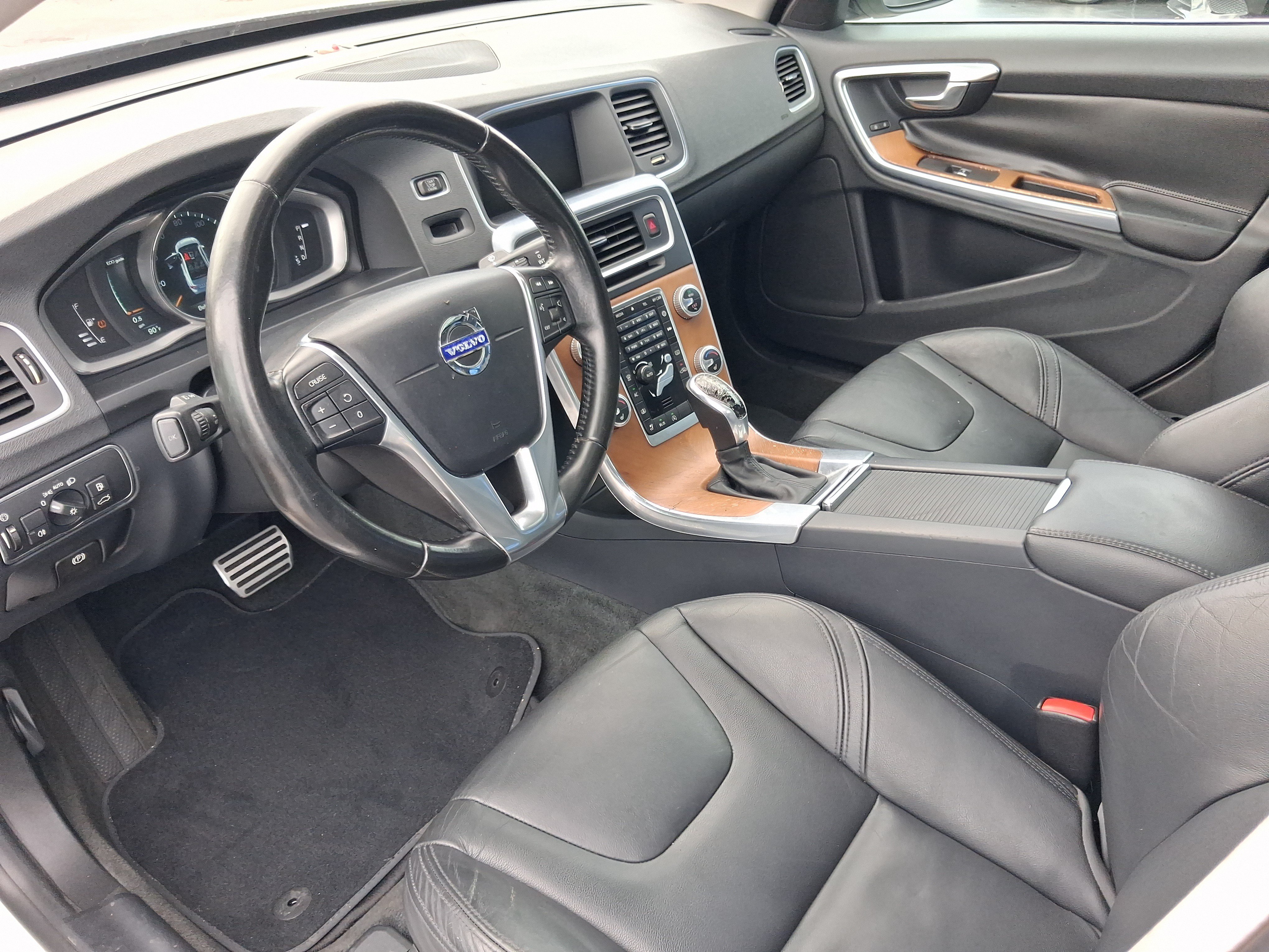 Used 2016 Volvo S60 T5 Premier FWD image 9