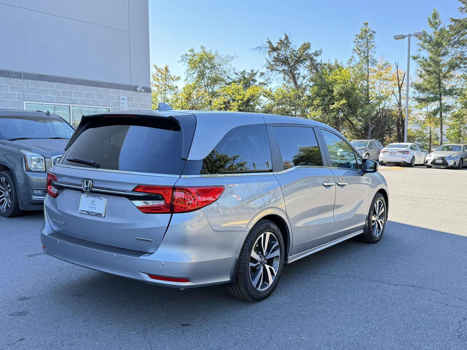 Certified 2024 Honda Odyssey Touring image 2