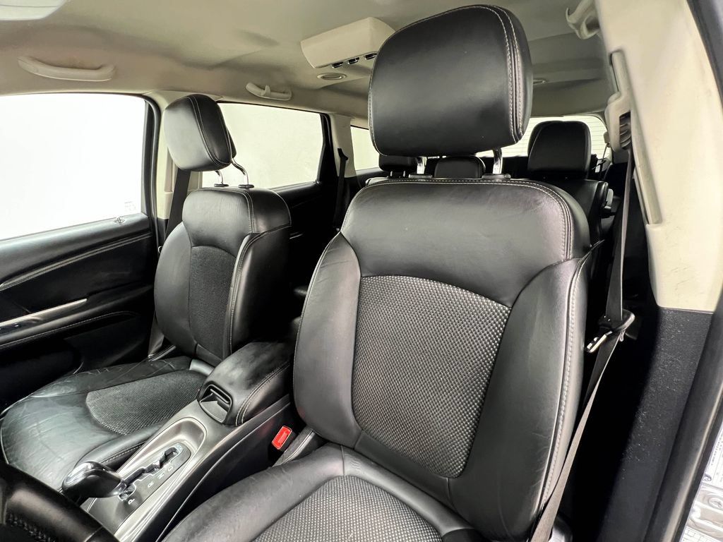Used 2018 Dodge Journey Crossroad AWD/4WD image 12