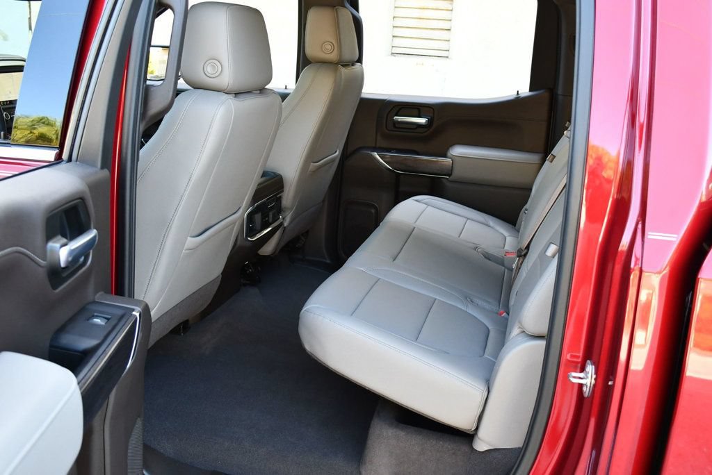 Used 2019 Chevrolet Silverado 1500 LTZ w/ LTZ Premium Package AWD/4WD image 16