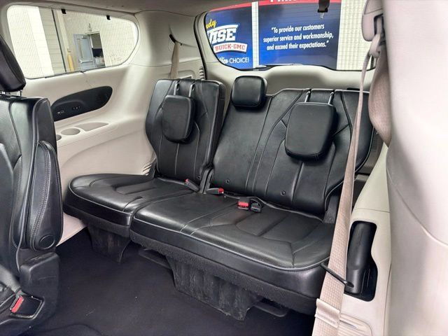 Used 2019 Chrysler Pacifica Limited FWD image 26