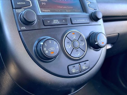 Used 2012 Kia Soul + w/ Audio Pkg image 34