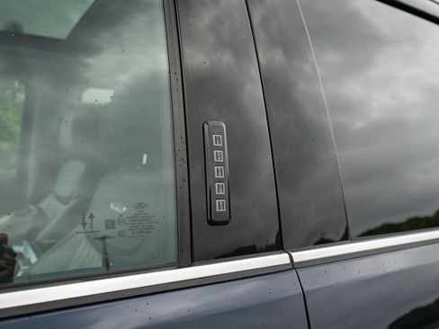 Used 2023 Ford F150 Limited AWD/4WD image 15