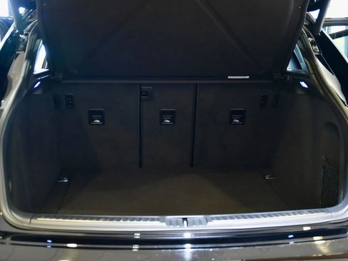 Used 2023 Porsche Macan S image 25