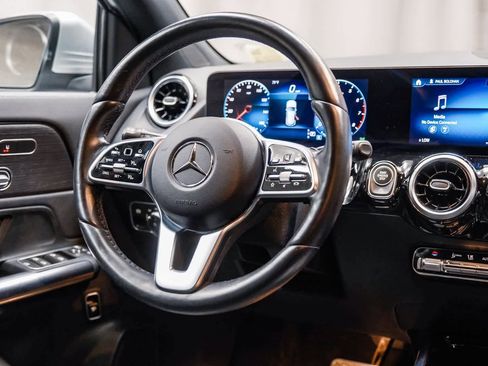 Certified 2022 Mercedes-Benz GLA 250 image 17