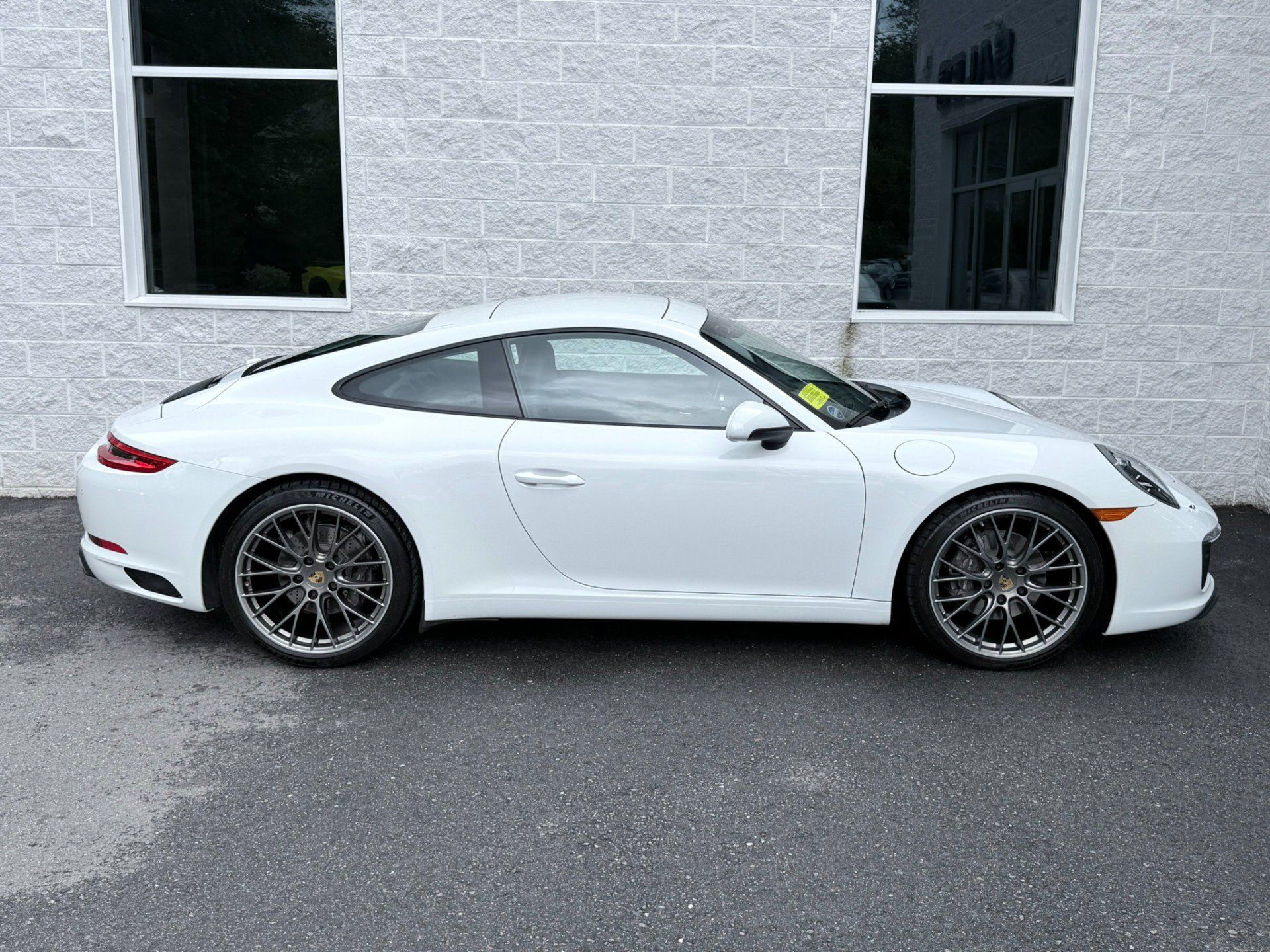 Used 2017 Porsche 911 Carrera 4 AWD/4WD image 35