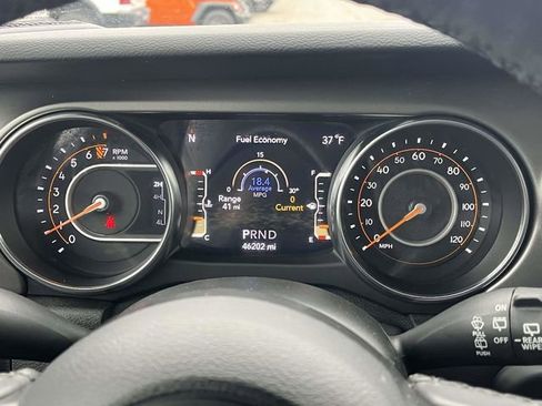 Used 2021 Jeep Wrangler Unlimited Sport image 32