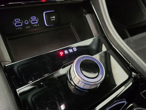 Used 2023 Jeep Grand Cherokee Altitude image 33