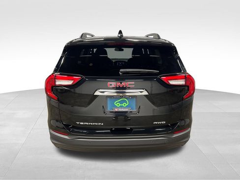 Certified 2023 GMC Terrain SLE w/ Driver Convenience Package AWD/4WD image 8