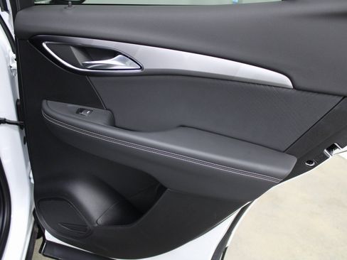 Used 2024 Buick Envision Sport Touring image 27