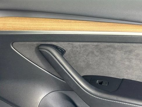 Used 2023 Tesla Model 3 Standard Range RWD image 31