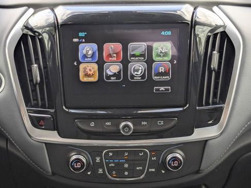 Used 2019 Chevrolet Traverse LT FWD image 21