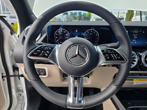 New 2026 Mercedes-Benz GLA 250 4MATIC image 14