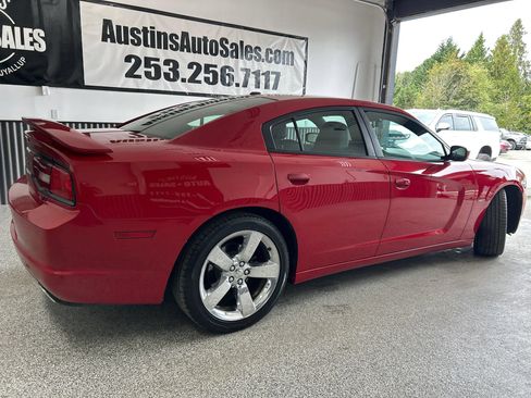 Used 2012 Dodge Charger R/T RWD image 6