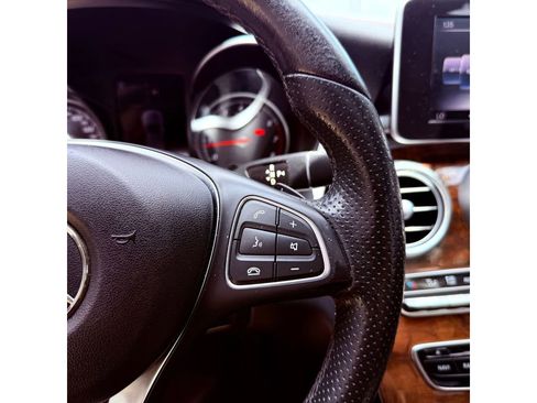 Used 2018 Mercedes-Benz C 300 Sedan image 18