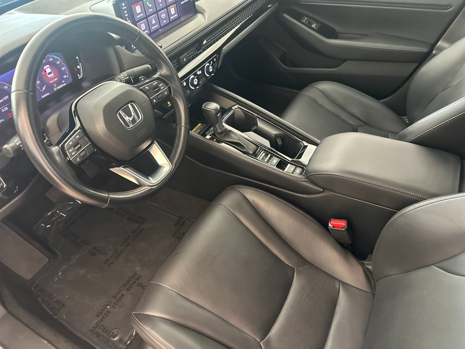 Used 2024 Honda Accord Touring image 10