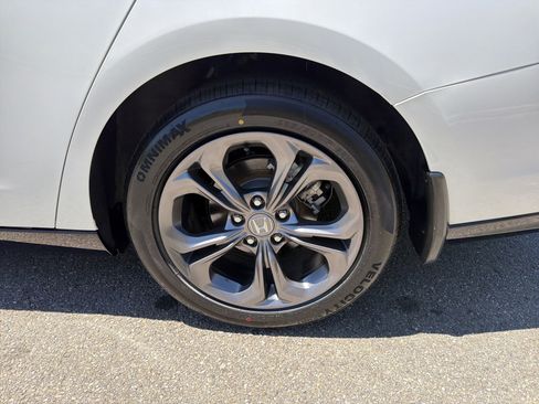Used 2023 Honda Accord EX-L image 19