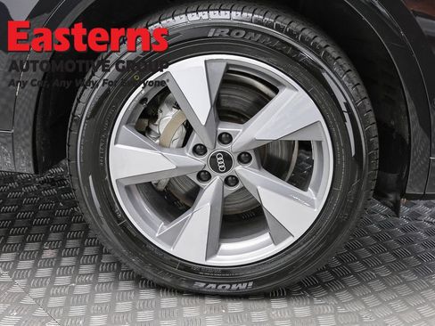 Used 2023 Audi Q5 Prestige w/ Prestige Package AWD/4WD image 35
