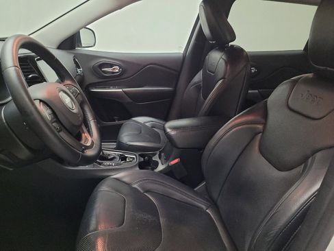 Used 2019 Jeep Cherokee Limited AWD/4WD image 17