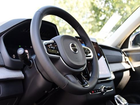 New 2026 Volvo XC90 B6 Ultra w/ Protection Package Premier image 12