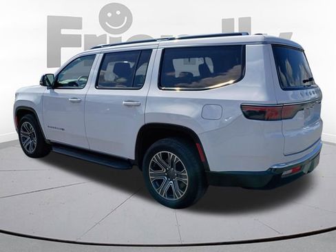 Used 2024 Jeep Wagoneer 4WD w/ Premium Group I image 7