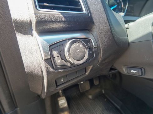 Used 2017 Ford Explorer Limited w/ Equipment Group 301A AWD/4WD image 23