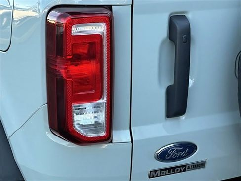 Used 2022 Ford Bronco Black Diamond image 6
