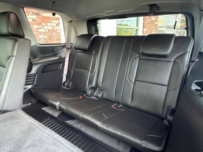 Used 2015 GMC Yukon Denali w/ Premium Package AWD/4WD image 15