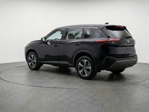Used 2025 Nissan Rogue SV image 6