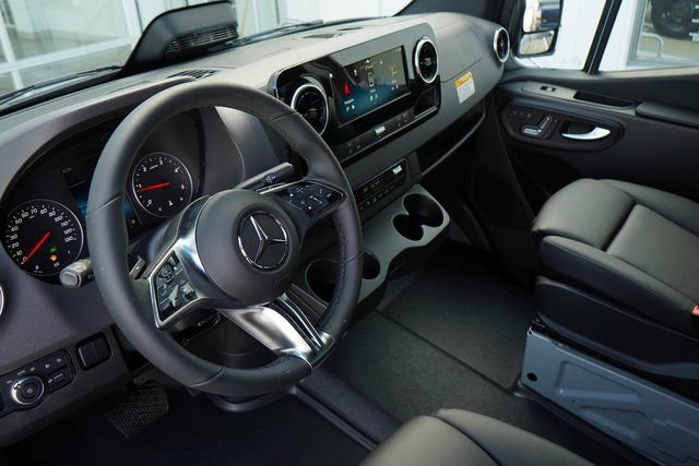 New 2026 Mercedes-Benz Sprinter 2500 image 27