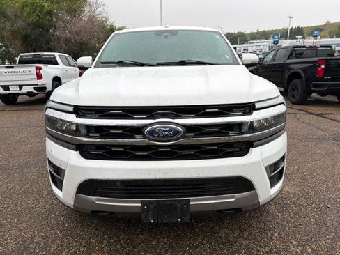 Used 2022 Ford Expedition Limited AWD/4WD image 2