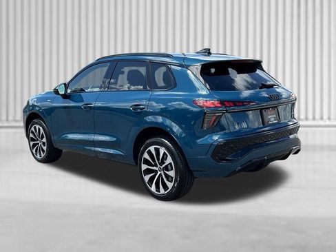 New 2026 Audi Q3 quattro 2.0T AWD/4WD image 3
