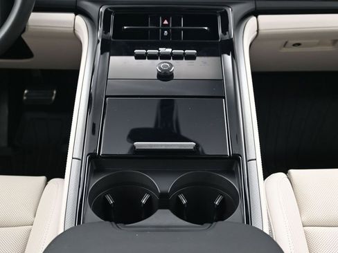 Certified 2026 Porsche Panamera image 10