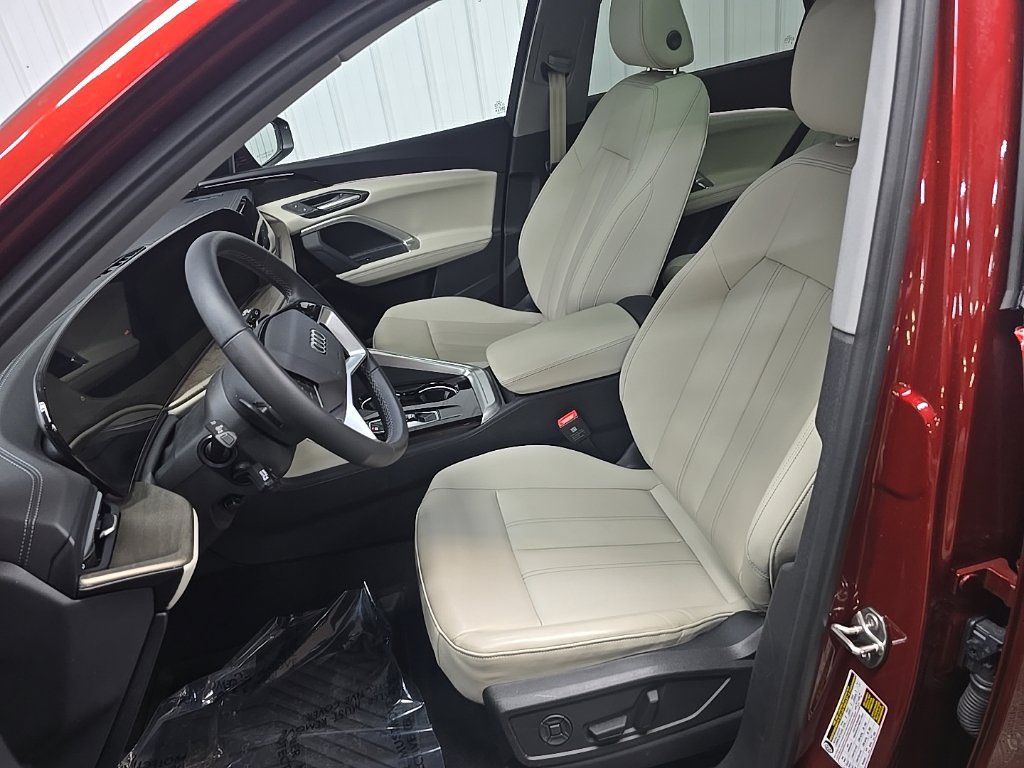 Used 2025 Audi Q5 Premium AWD/4WD image 31
