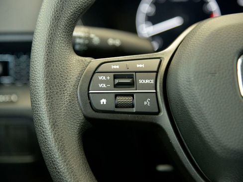 Used 2025 Honda CR-V EX image 23