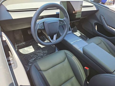 Used 2025 Tesla Model 3 RWD image 10