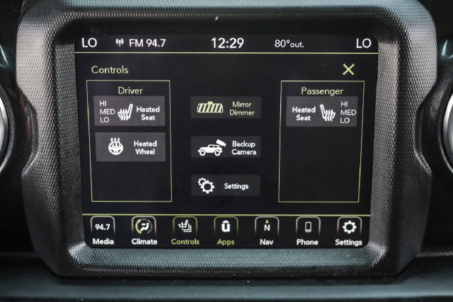 Used 2021 Jeep Wrangler Unlimited Sahara AWD/4WD image 35
