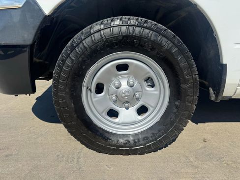 Used 2017 RAM 1500 Tradesman w/ Power & Remote Entry Group image 19