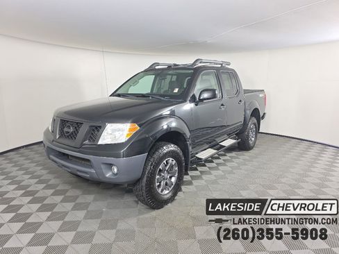 Used 2017 Nissan Frontier PRO-4X AWD/4WD image 1
